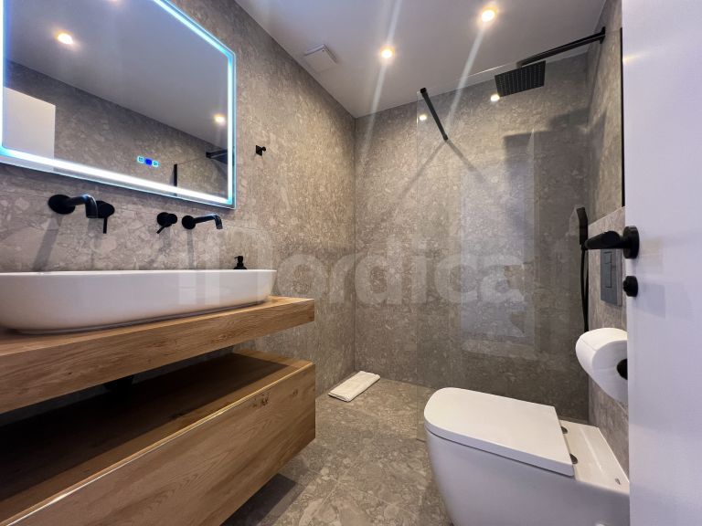 Duplex Penthouse for sale in Aloha Gardens