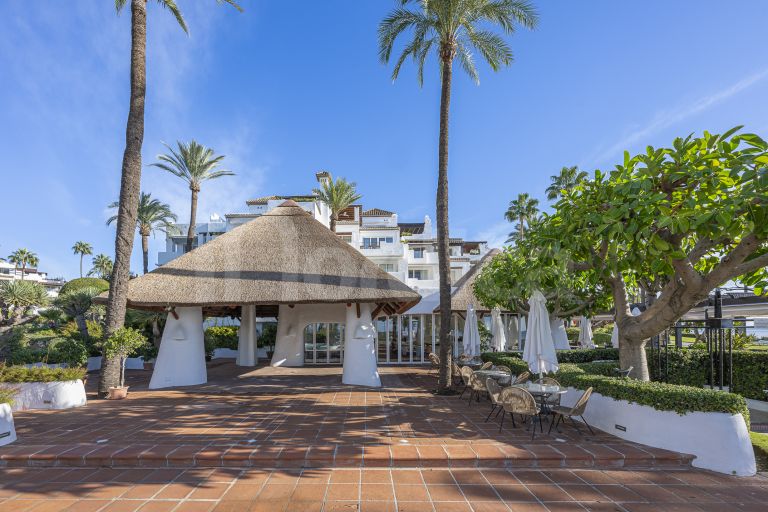 Appartement rez de chaussée a vendre à Alcazaba Beach