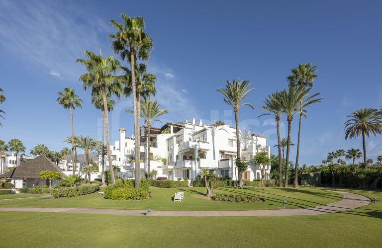 Appartement rez de chaussée a vendre à Alcazaba Beach