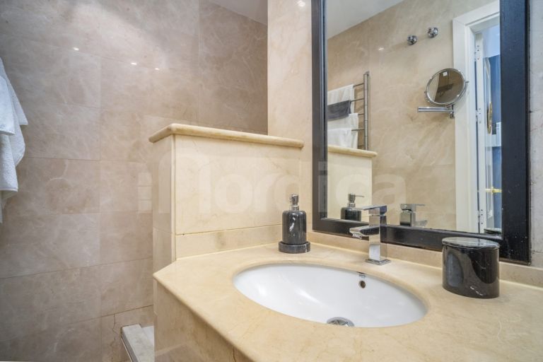 Markplanslägenhet till salu i San Pedro Playa