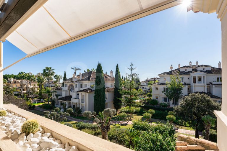 Apartment for sale in Las Alamandas