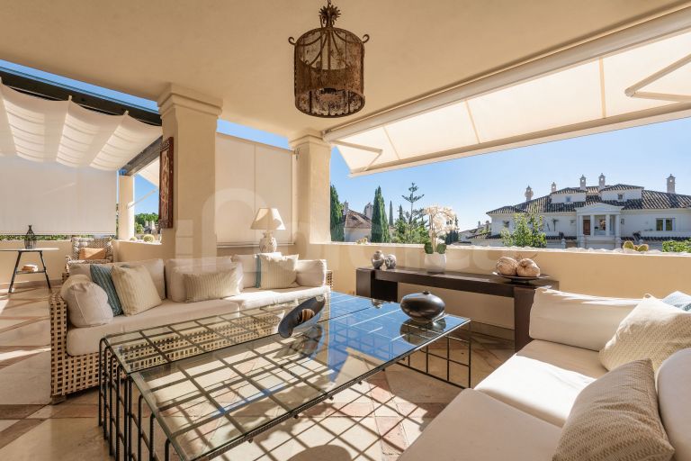 Apartment for sale in Las Alamandas