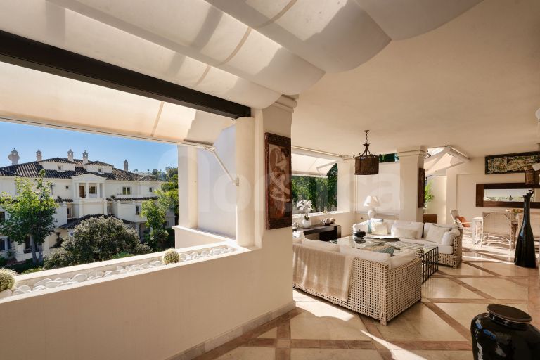 Apartment for sale in Las Alamandas