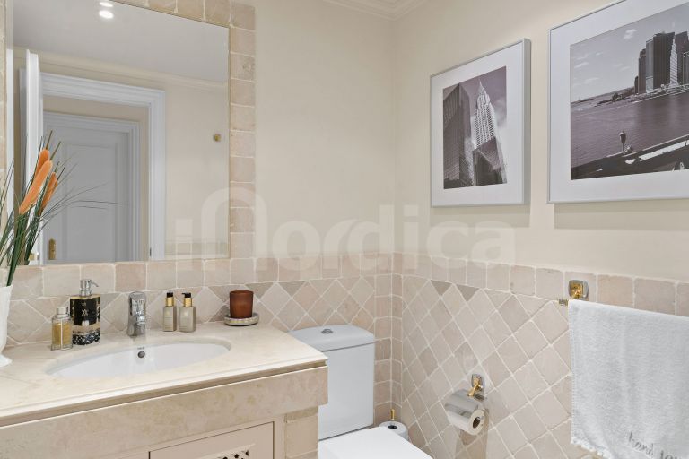 Apartment for sale in Las Alamandas