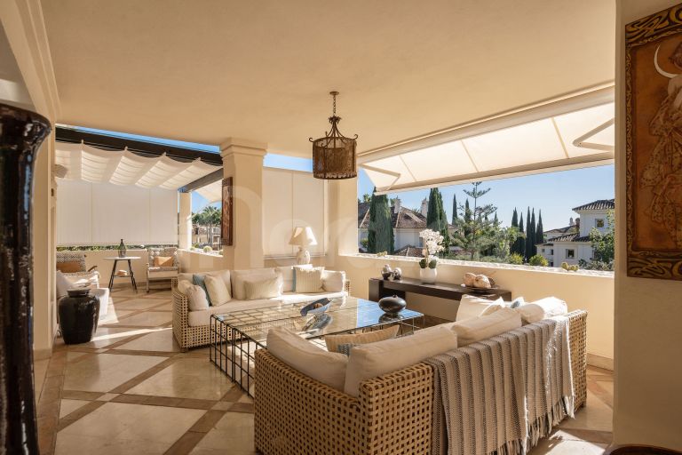 Apartment for sale in Las Alamandas