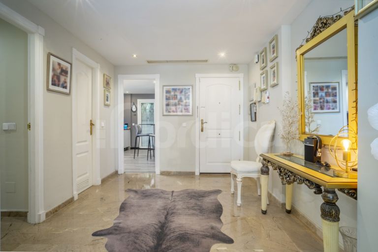 Apartment for sale in Cumbres del Rodeo