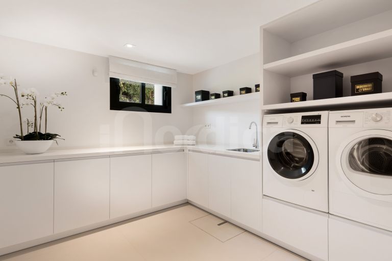 Villa for sale in Los Naranjos