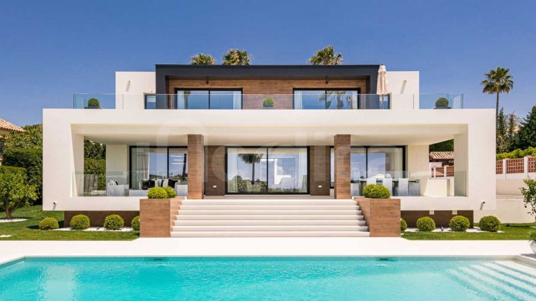 Villa for sale in Los Naranjos