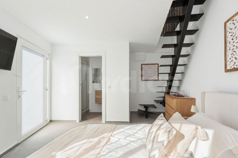 Semi Detached Villa for sale in La Campana