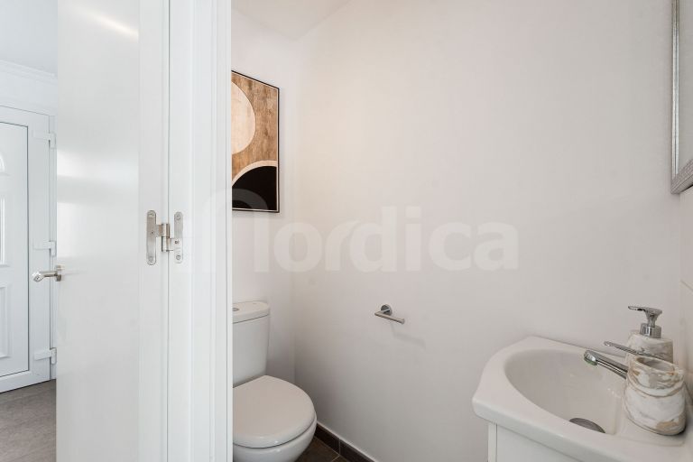 Semi Detached Villa for sale in La Campana