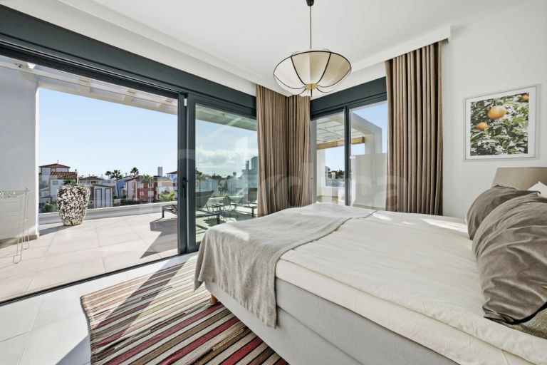 Tvåvånings takvåning till salu i Cortijo del Golf