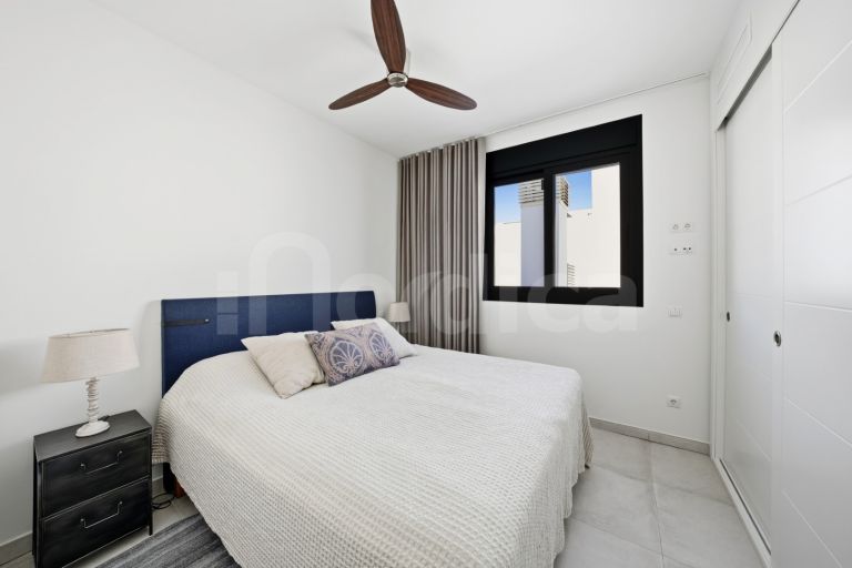 Tvåvånings takvåning till salu i Cortijo del Golf