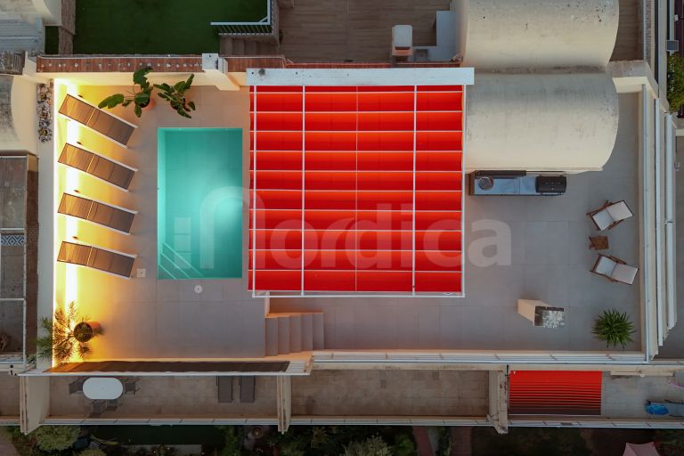 Takvåning till salu i