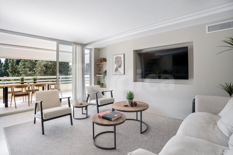 Takvåning till salu i