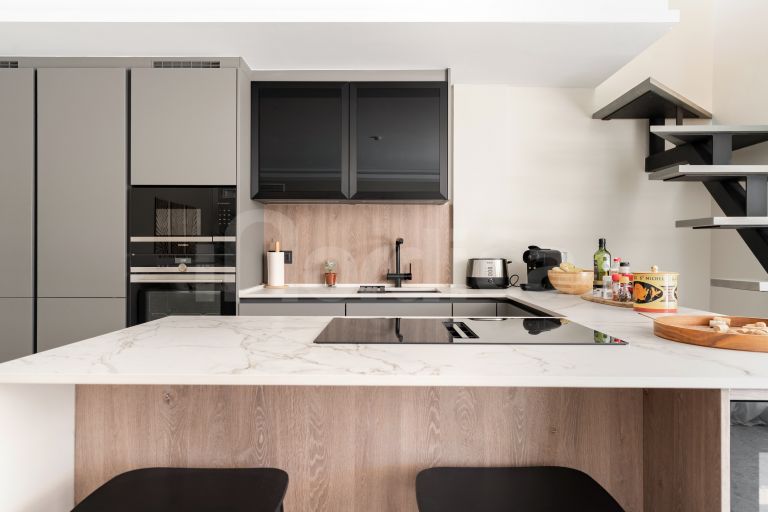 Takvåning till salu i