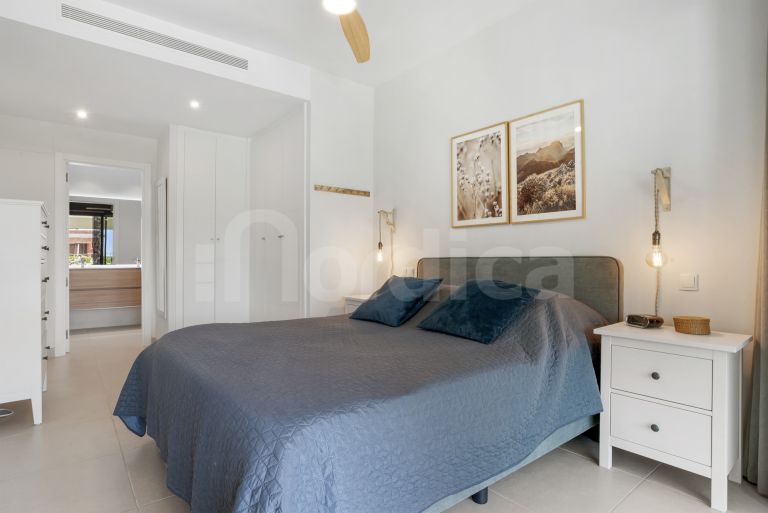 Ground Floor Apartment for sale in Estepona Golf