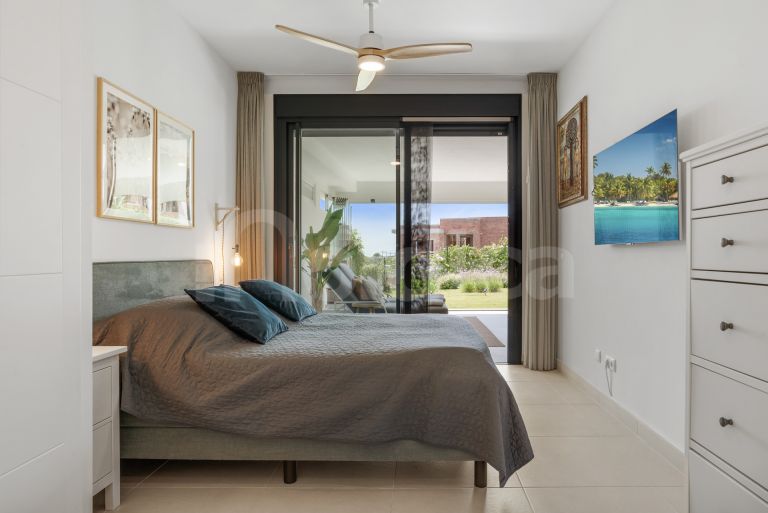 Ground Floor Apartment for sale in Estepona Golf