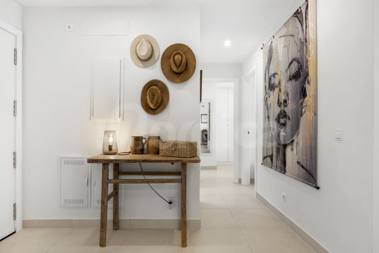 Ground Floor Apartment for sale in Estepona Golf