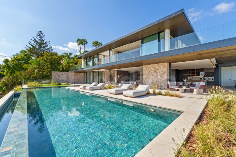 Villa for sale in El Herrojo