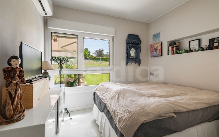 Apartment for sale in Torres de Aloha