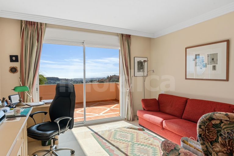 Duplex Penthouse a vendre à Albatross Hill