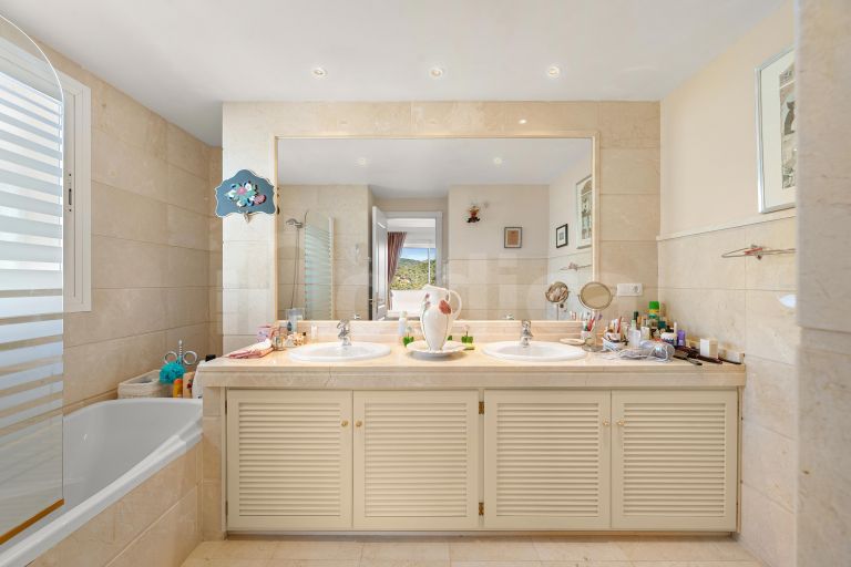 Duplex Penthouse a vendre à Albatross Hill