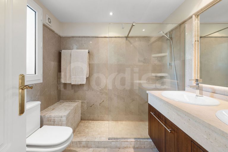 Penthouse for sale in Cumbres del Rodeo