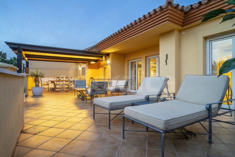 Penthouse for sale in Cumbres del Rodeo