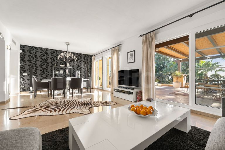 Penthouse for sale in Cumbres del Rodeo