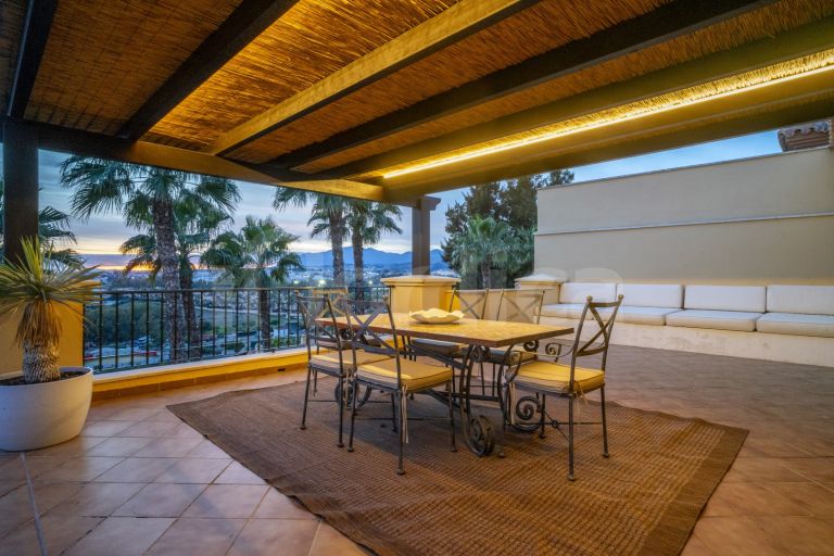 Penthouse for sale in Cumbres del Rodeo