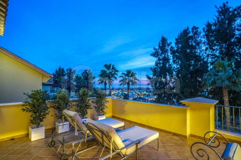 Penthouse for sale in Cumbres del Rodeo