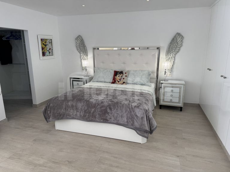 Villa for sale in Puerto Romano