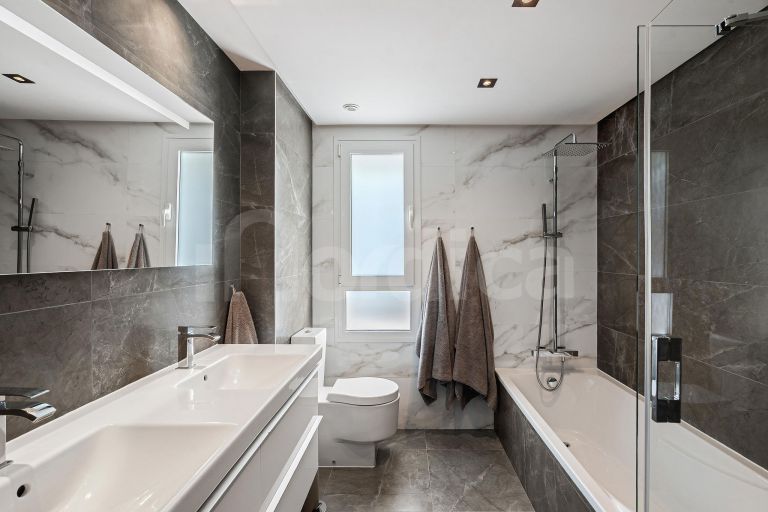 Duplex Penthouse for sale in La Quinta