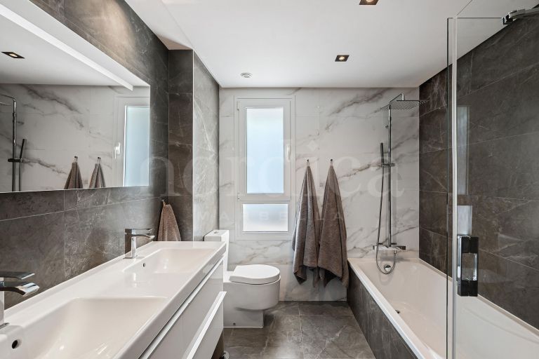 Zweistöckiges Penthouse zu verkaufen in La Quinta
