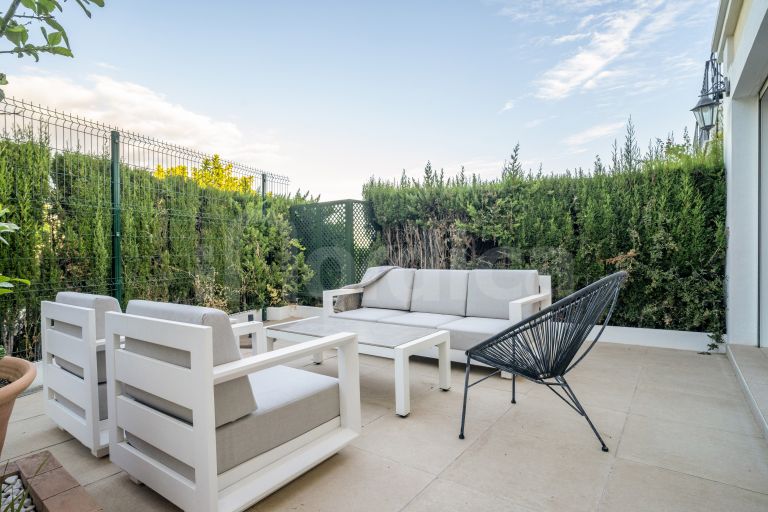 Radhus till salu i Aloha Pueblo