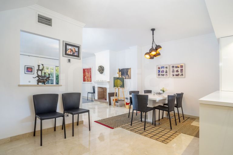 Radhus till salu i Aloha Pueblo