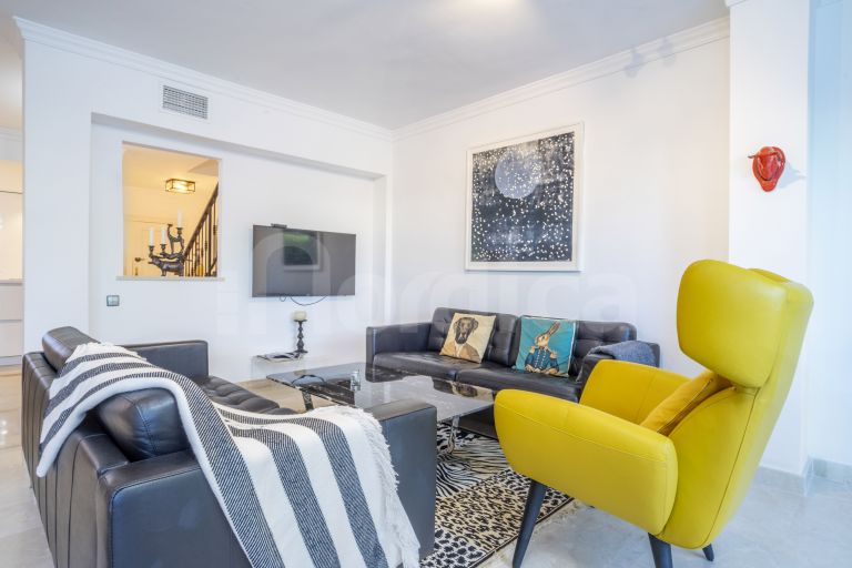 Radhus till salu i Aloha Pueblo