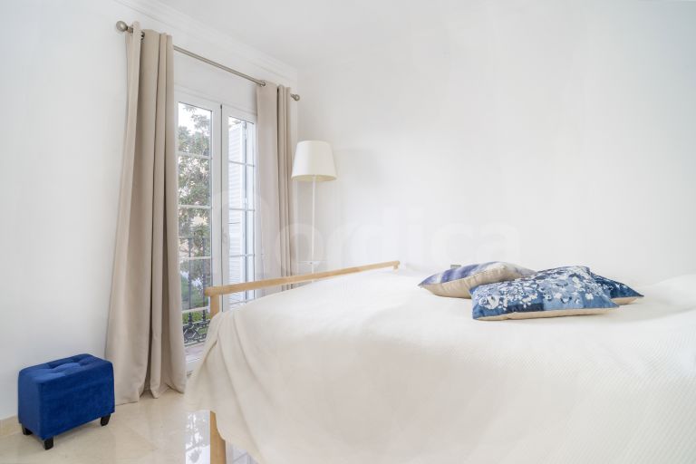 Radhus till salu i Aloha Pueblo