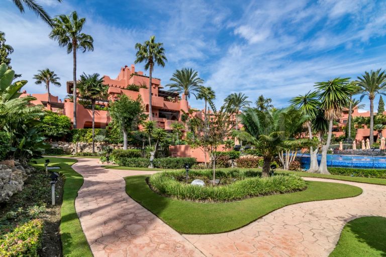 Elegant Andalusian-Style Duplex Penthouse on the Golden Mile