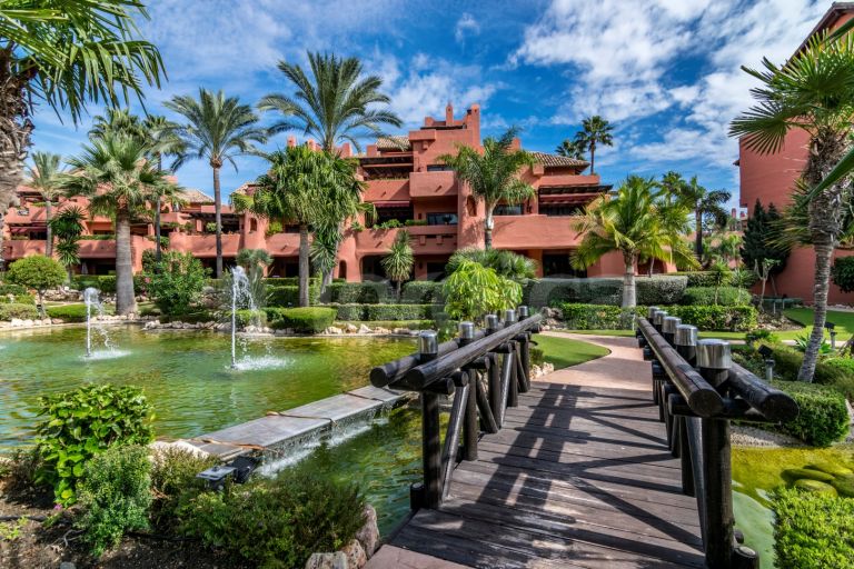 Duplex Penthouse for sale in Torre Bermeja