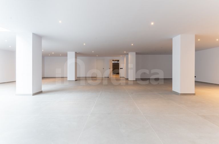 Villa for sale in Atalaya Golf