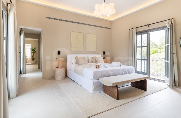 Villa for sale in Atalaya Golf