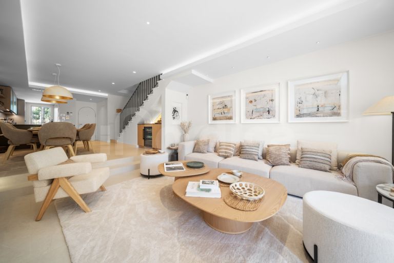 Town House for sale in El Palmeral