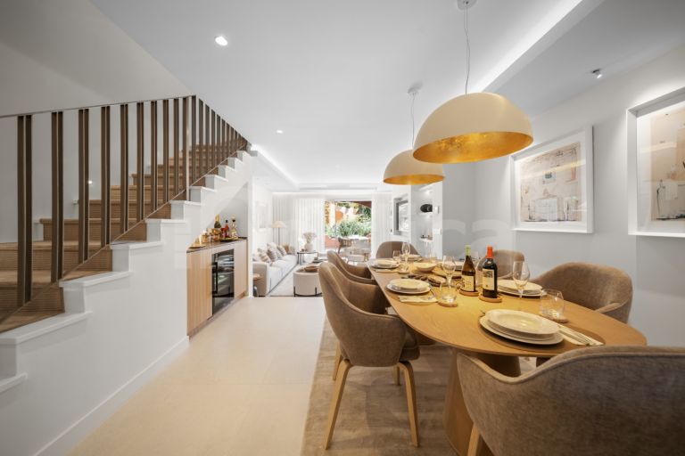 Town House for sale in El Palmeral