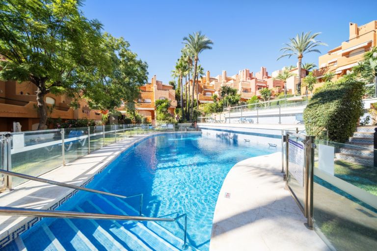 Town House for sale in El Palmeral