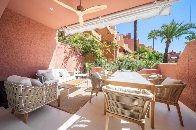 Town House for sale in El Palmeral