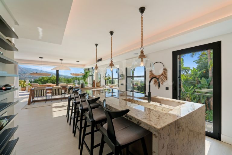 Villa zu verkaufen in Nueva Andalucia