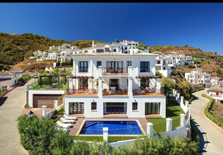 Villa zu verkaufen in