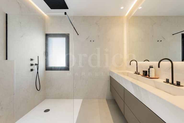 Villa for sale in Sierra Blanca
