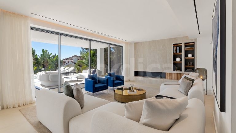 Villa for sale in Sierra Blanca